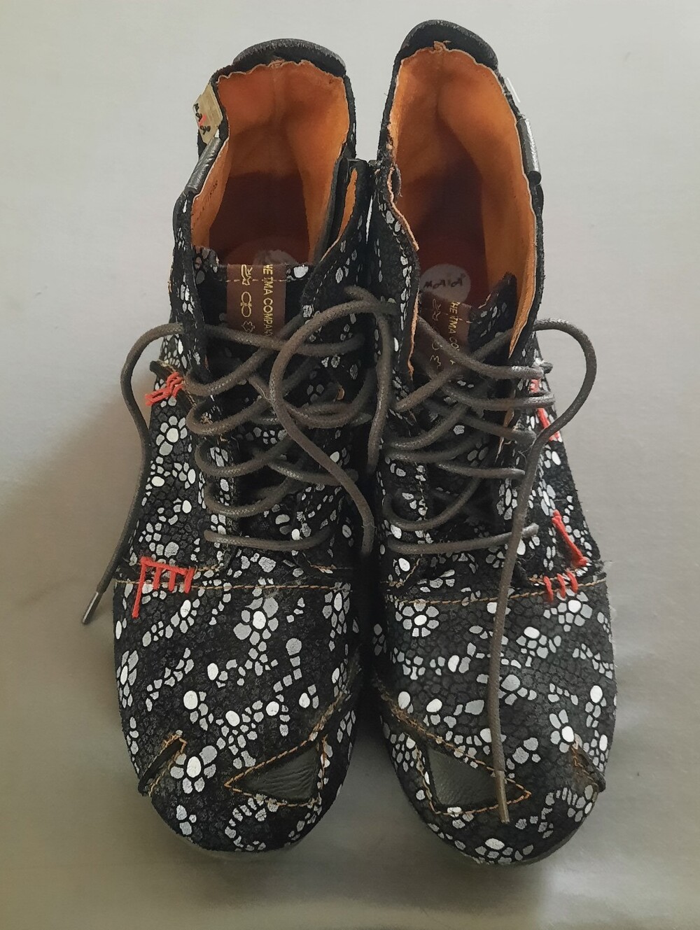 TMA Hand-Stitched Floral Print Leather Ankle Boots - EU 42 / US 9.5